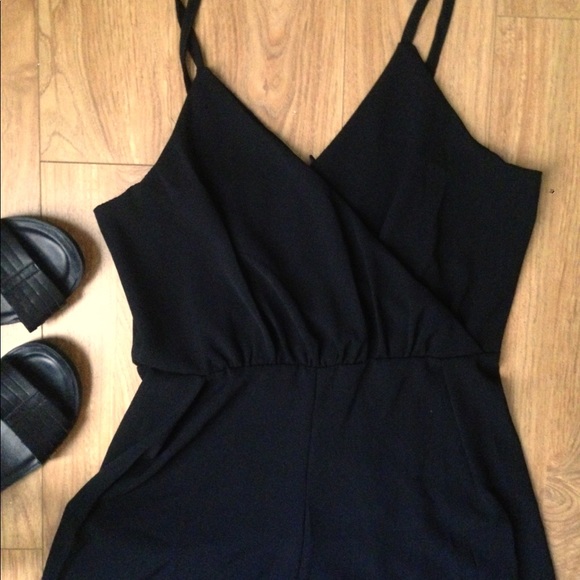 NWT SEXY Summer Flowy Chiffon Boho Vneck Romper - Picture 7 of 7